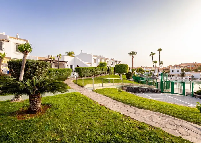 Bungalow In Golf Del Sur